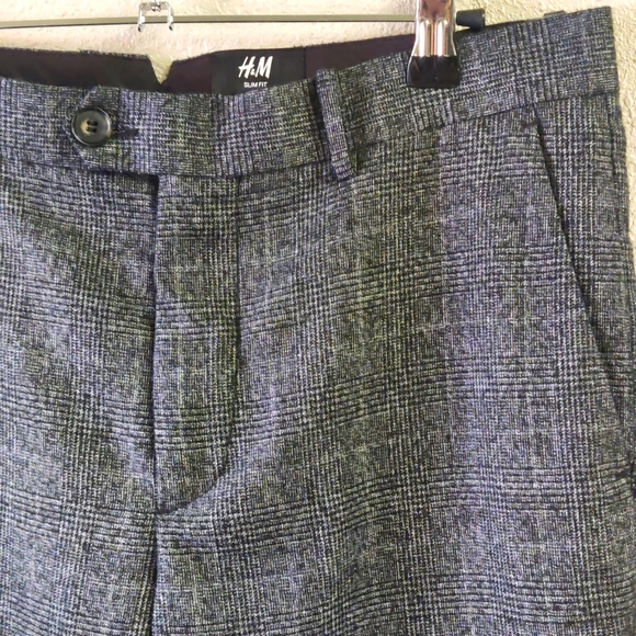 H&M Other - H&M slim fit plaid pant size 33R